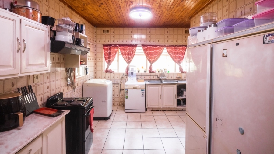 4 Bedroom Property for Sale in Protea Park North West